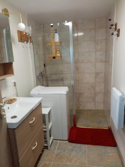 Chalet Pour Deux Personnes Saint-Pierre-du-Lorouer Экстерьер фото