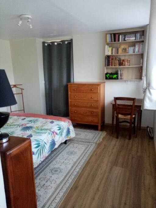 Chalet Pour Deux Personnes Saint-Pierre-du-Lorouer Экстерьер фото